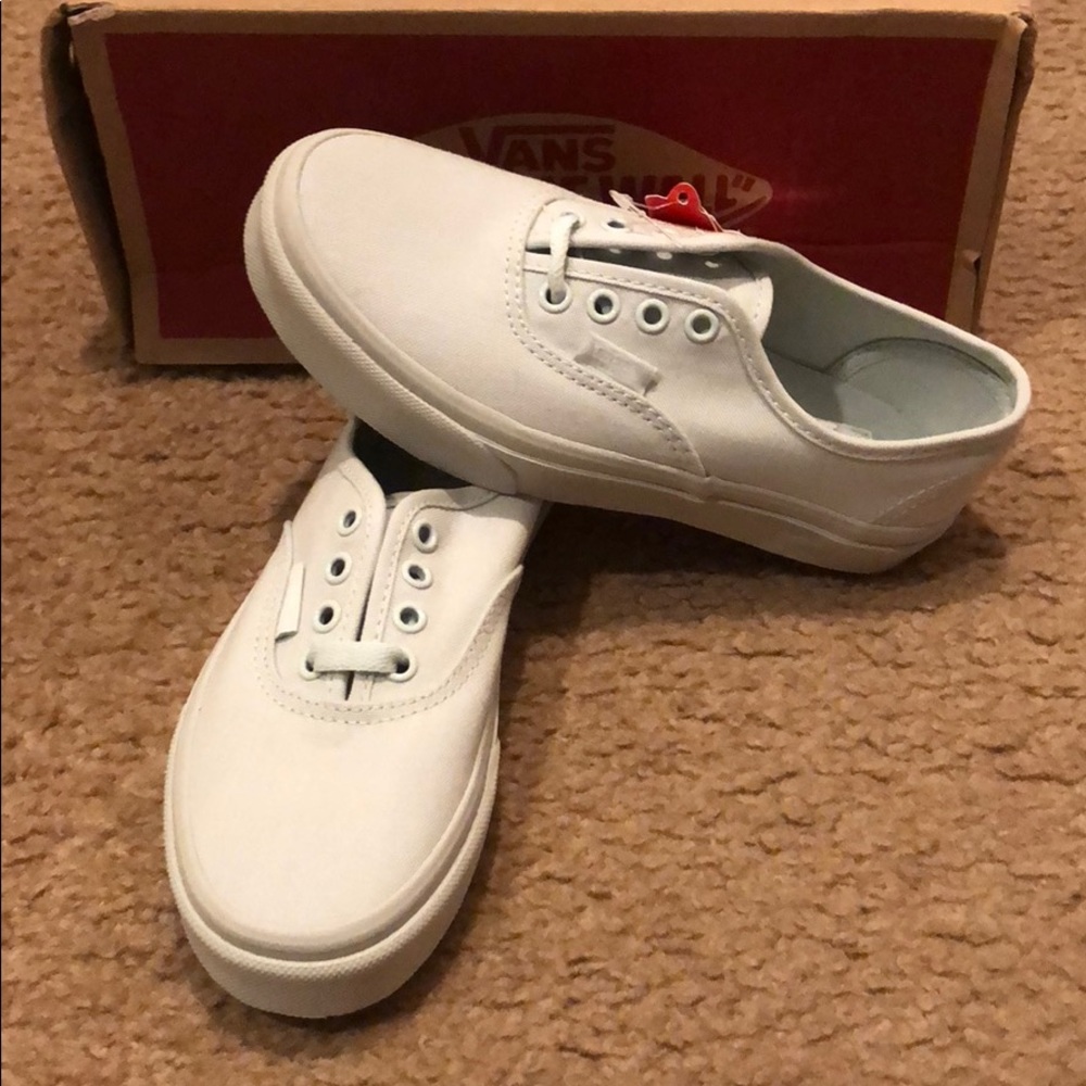 Mono Canvas Authentic Vans